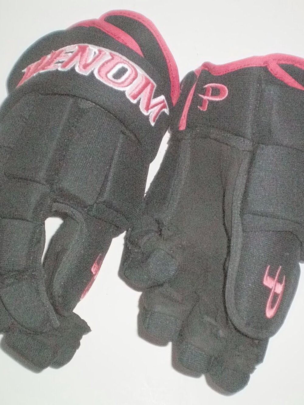 Phenom Senior Hockey Gloves Size 14 inch XL
